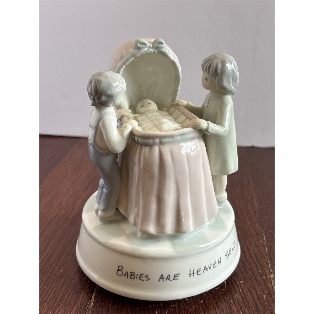 Flavia Weedn Music‎ Figurine Brahms Lullaby Babies Are Heaven Sent 1984  Working